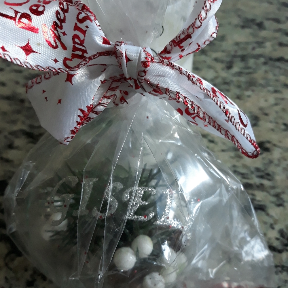 Handmad Ornament That Says Giselle